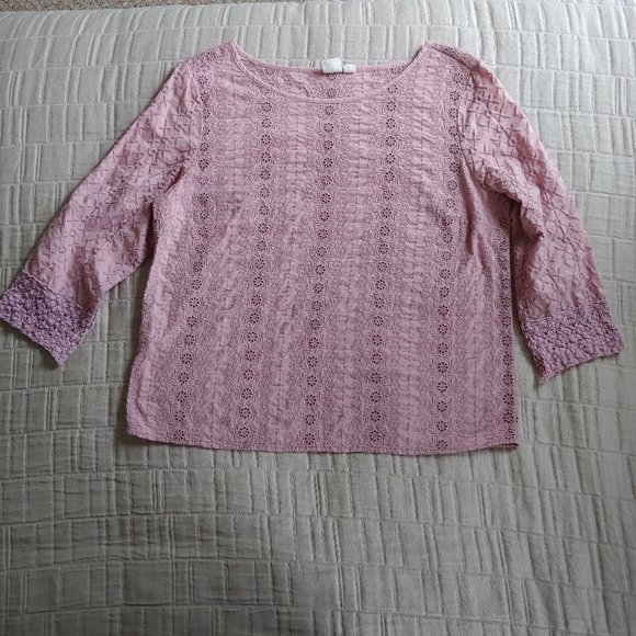 GAP eyelet top with 3/4-length sleeves (size S) - Picture 2 of 6